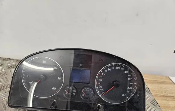 Volkswagen Touran I Speedometer (instrument cluster) A2C53023102 C60682 A2C53025660
