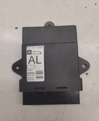 Opel Vectra C Door control unit/module 13111456 5WK46001
