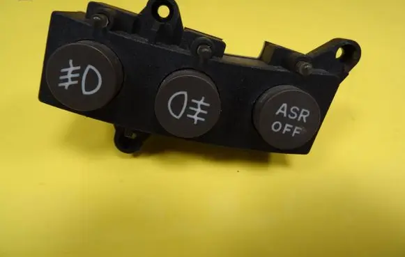 Fog light switch