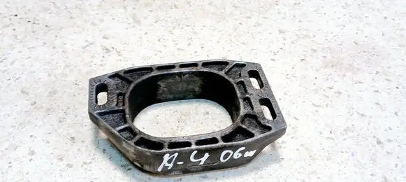 Audi A4 S4 B6 8E 8H Engine mounting bracket 8E0199335J