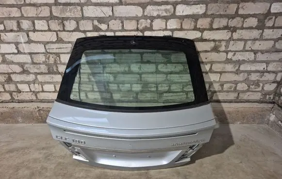 Tailgate/trunk/boot lid