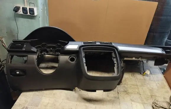 Mercedes-Benz R AMG W251 Dashboard A2516800587