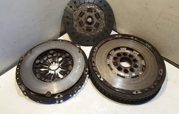 Volvo XC70 Clutch set kit 30735771 8647445