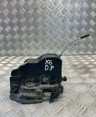 BMW X6 E71 Front door lock 7318424