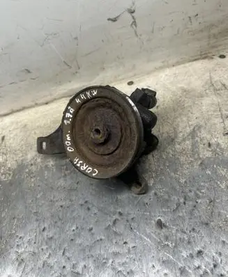 Opel Corsa B Power steering pump