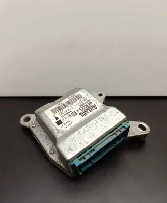 Opel Vivaro Airbag control unit/module 8200969856 608361600E 93863639