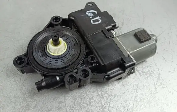 KIA Sorento IV Rear door window regulator motor 83460P2010