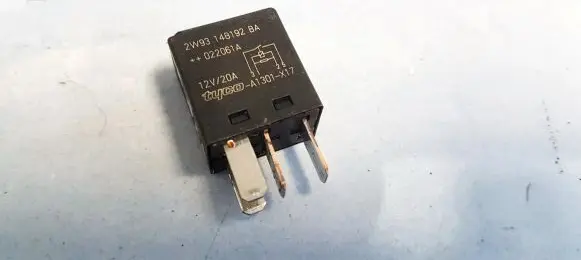 Ford Mondeo Mk III Other relay 2w9314b192ba a1301-x17