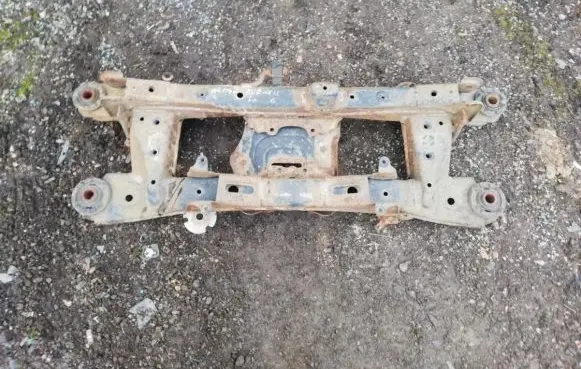 Toyota Avensis T270 Rear subframe 
