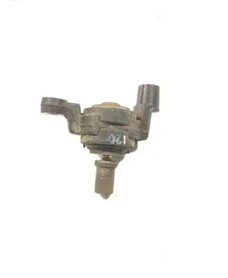 Toyota Land Cruiser (J120) Engine mount bracket