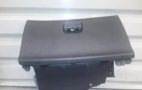Peugeot 308 Glove box 9655993677