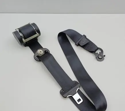 Opel Vivaro Front seatbelt 696522B