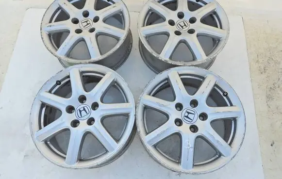 Honda Civic R17 alloy rim 