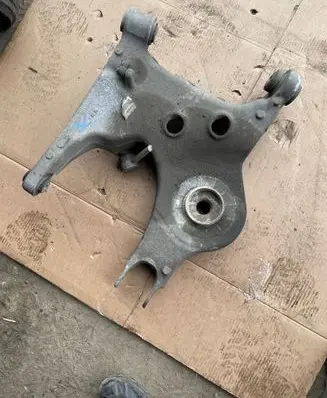 Land Rover Range Rover Sport L494 Rear upper control arm/wishbone 28C03501
