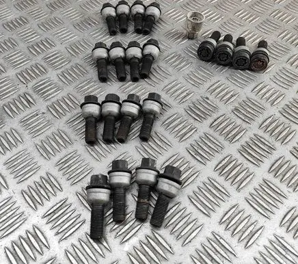 Audi E-tron GT Nuts/bolts WHT004676A