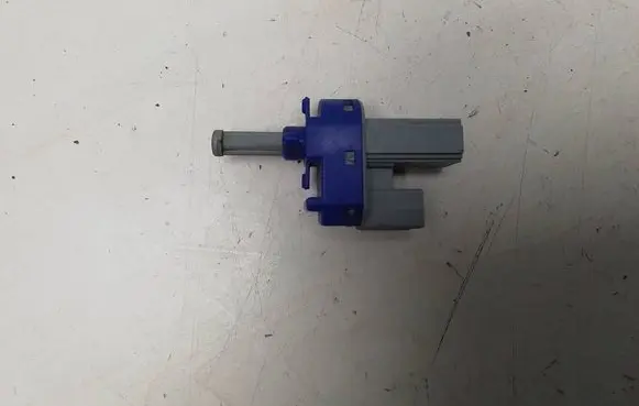 Mazda CX-5 Clutch pedal sensor 