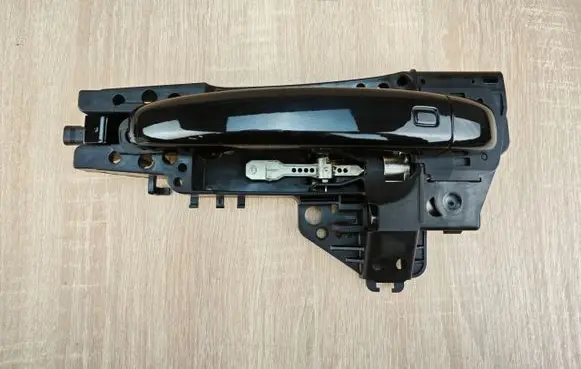 Audi A5 8T 8F Loading door exterior handle/bracket KLAMKZEWN382