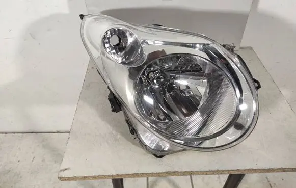 Suzuki Alto Headlight/headlamp A069382 100-17103