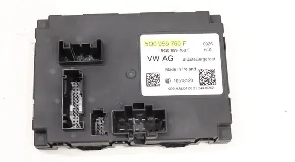 Volkswagen Tiguan Voice control module 5Q0959760F