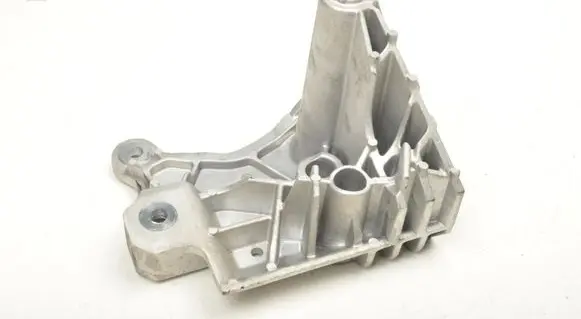 Volvo XC60 Gearbox mounting bracket 32249354