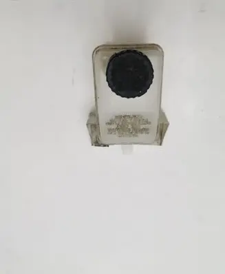 Nissan Leaf I (ZE0) Brake fluid reservoir 