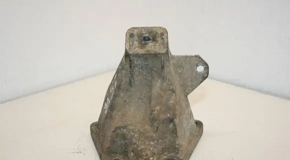 Audi A6 S6 C5 4B Engine mounting bracket 4B0199308