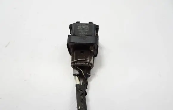 Toyota Yaris Glow plug pre-heat relay 2861067010 1567000671
