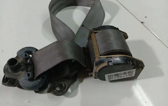 Ford Galaxy Front seatbelt 