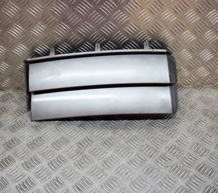 Land Rover Range Rover L322 Fender grill 7026899