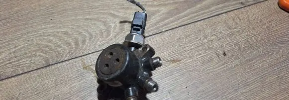 Ford Mondeo Mk III Fuel main line pipe 4m5q9d280db