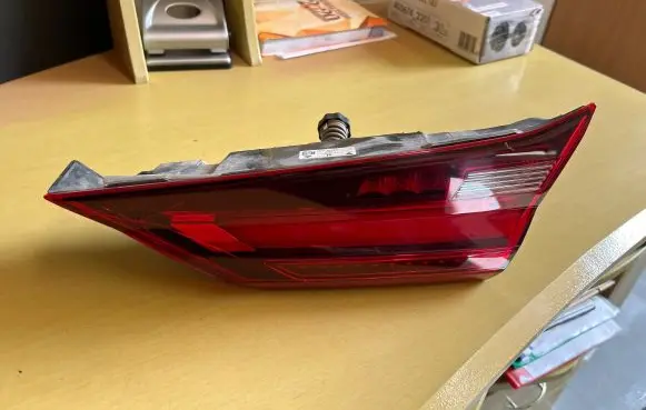 BMW 1 F40 Tailgate rear/tail lights 7450852 647752