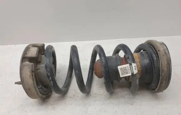 Chrysler Pacifica Rear coil spring P68231026AA P68231026 68231026AA