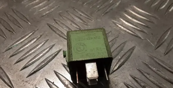BMW 5 E60 E61 Other relay 8373700
