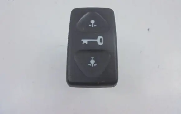 Land Rover Freelander Central locking switch button YUF101530
