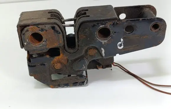Volkswagen Caddy Engine bonnet/hood lock/catch 