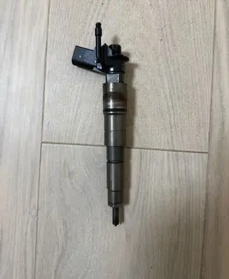 Fuel injector