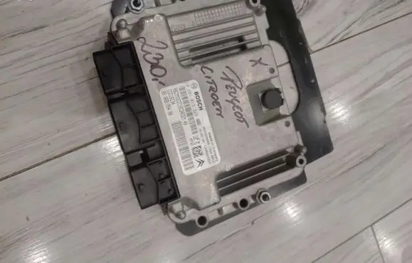 Citroen Berlingo Engine control unit/module ECU 9666975480