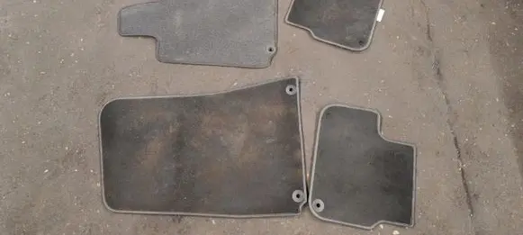 Maserati Ghibli Car floor mat set 670621820