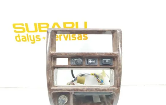 Subaru Forester SF Radio/GPS head unit trim 