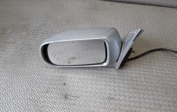 Mazda 626 Front door electric wing mirror E13010142