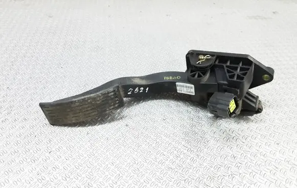 Hyundai Getz Accelerator throttle pedal 327261C800