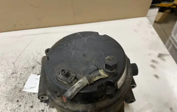 Mercedes-Benz C W203 Generator/alternator A0001501750 10480404 02W11