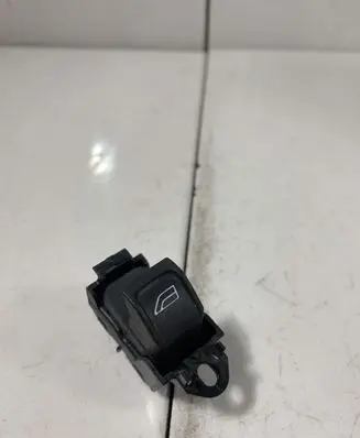 Volvo V70 Electric window control switch 30773272