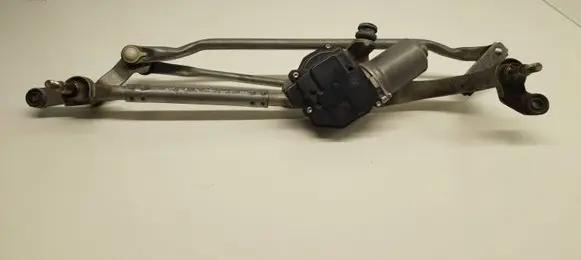 Front wiper linkage and motor