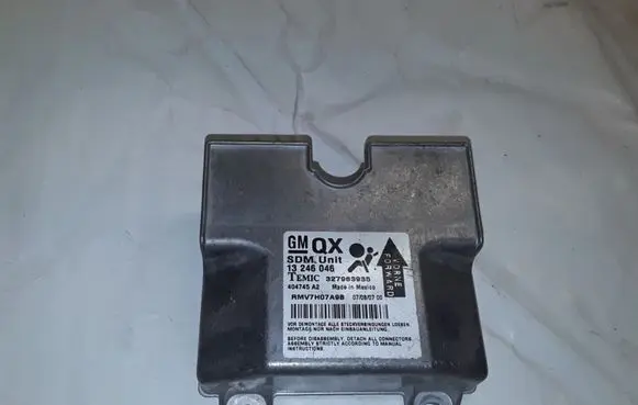 Opel Zafira B Airbag control unit/module 13246046 327963935