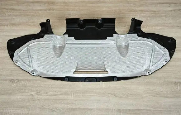 BMW 8 G16 Rear bumper underbody cover/under tray 7463519