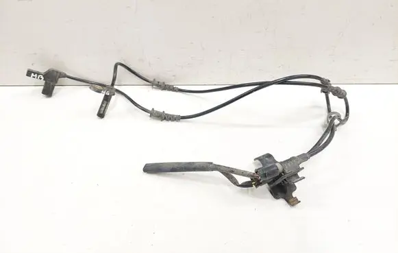 Mercedes-Benz E W211 ABS brake wheel speed sensor A2115401317 A2115409508