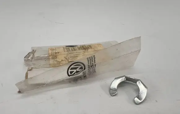 Volkswagen Golf VI Gear shift rod 1J0711280C