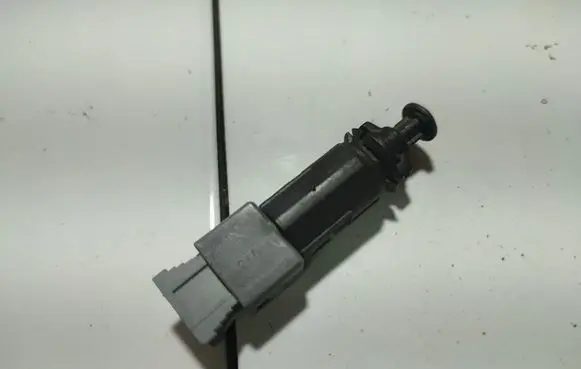 Brake pedal sensor switch