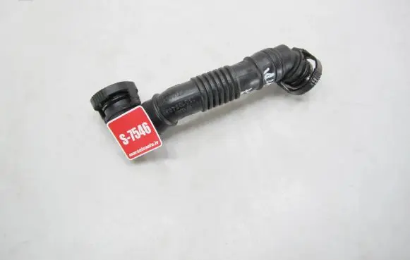 Volkswagen Golf V Breather hose/pipe 03G103493D
